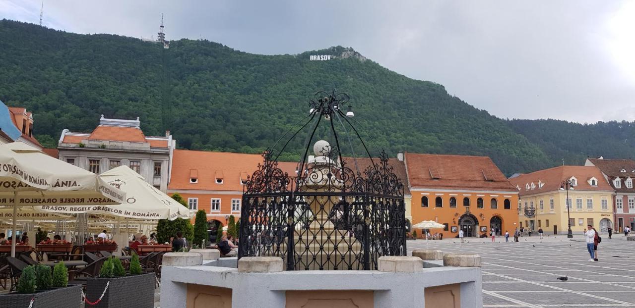 Apartment Alonisos Lux Brasov Luaran gambar