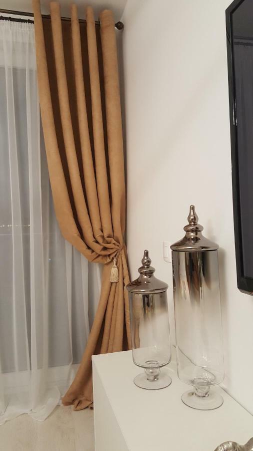 Apartment Alonisos Lux Brasov Luaran gambar