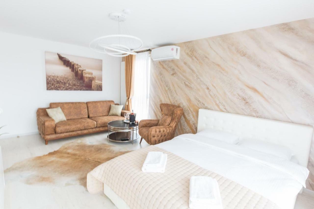 Apartment Alonisos Lux Brasov Luaran gambar