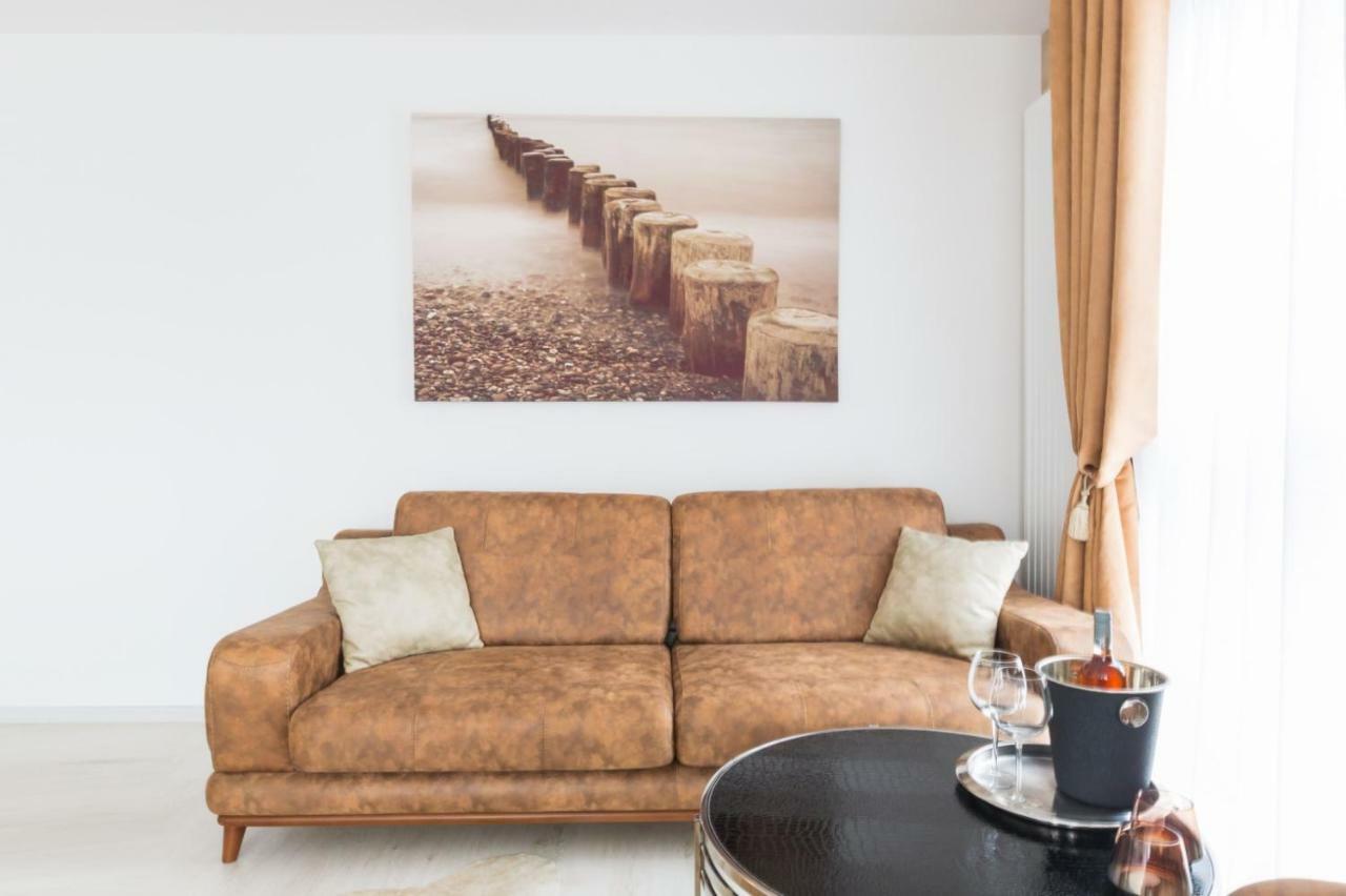 Apartment Alonisos Lux Brasov Luaran gambar