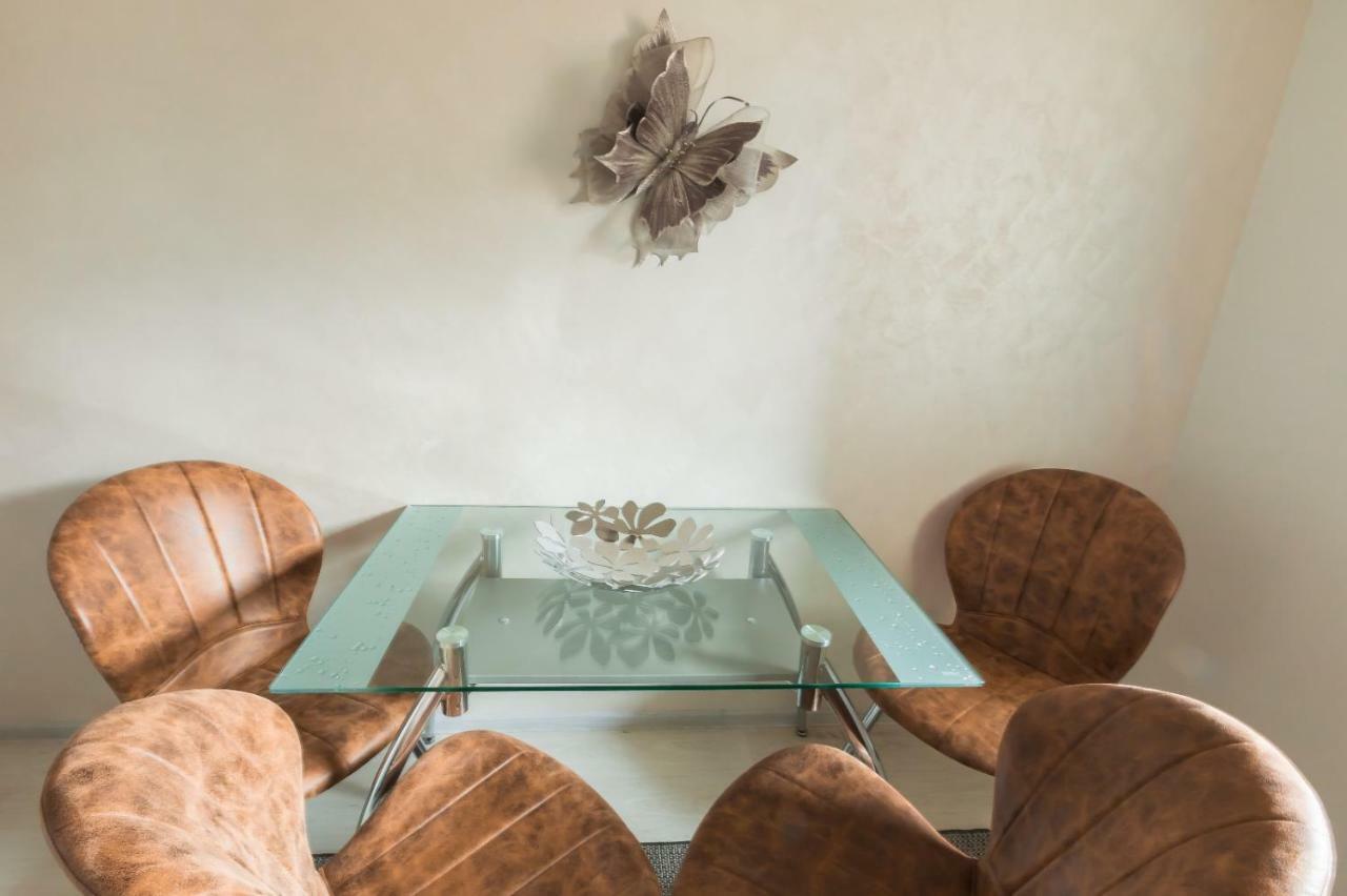Apartment Alonisos Lux Brasov Luaran gambar